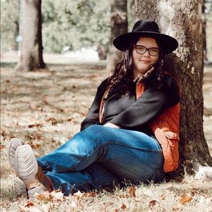 Meet your Posher, Marissa